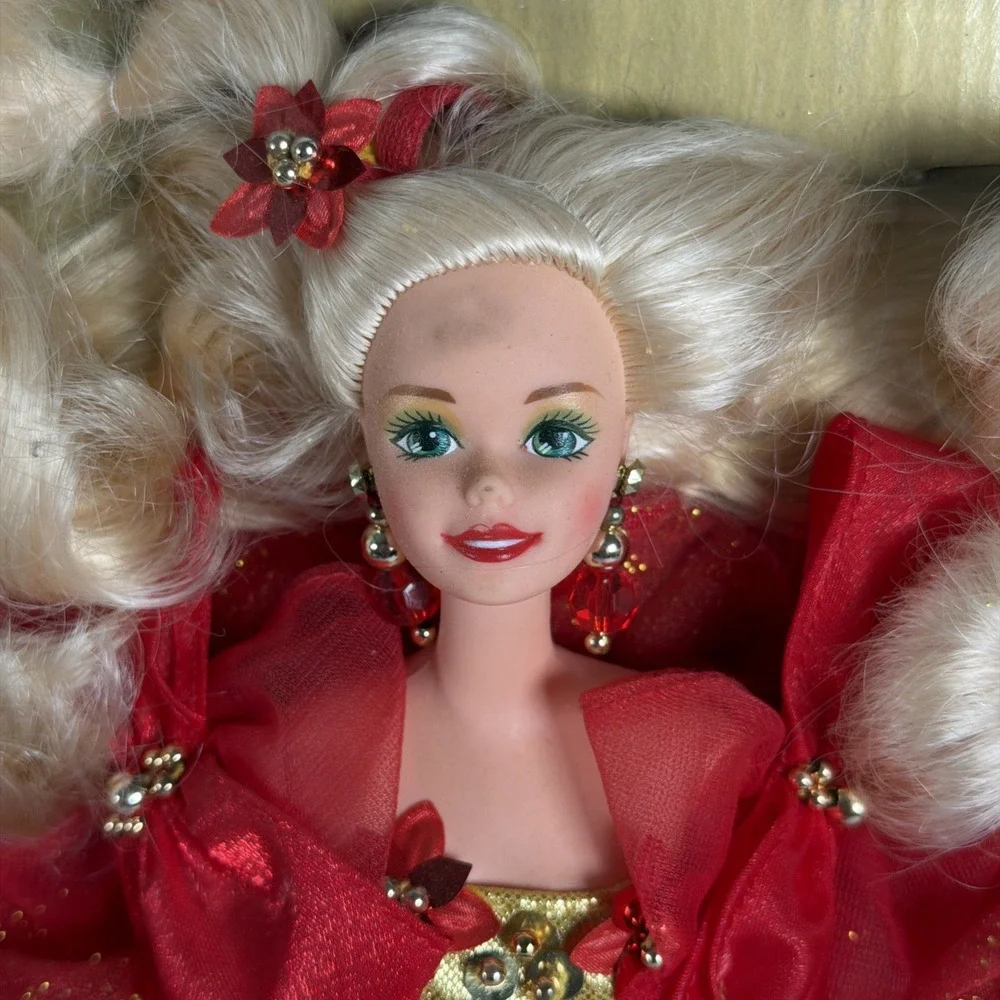 1993 Happy Holidays Barbie Doll Special Edition Vintage Blonde New Backing